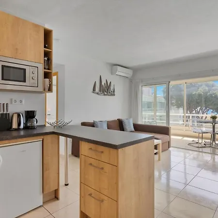 Seaview With Pool In By Costarentals - Ref 186 Apartman
